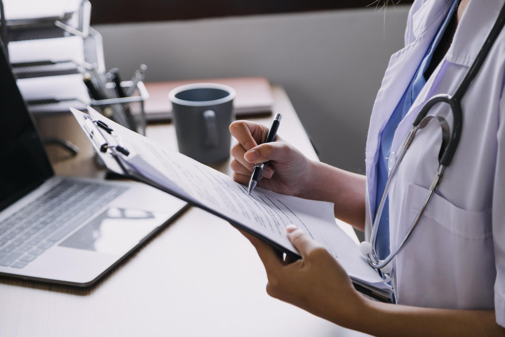 service-soins-infirmiers-domicile-soins-cardiologie-pour-personnes-agees